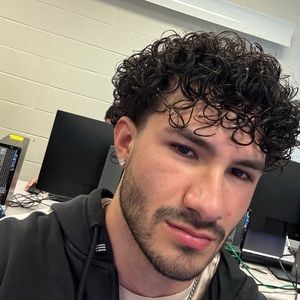 Meet your Posher, Kian